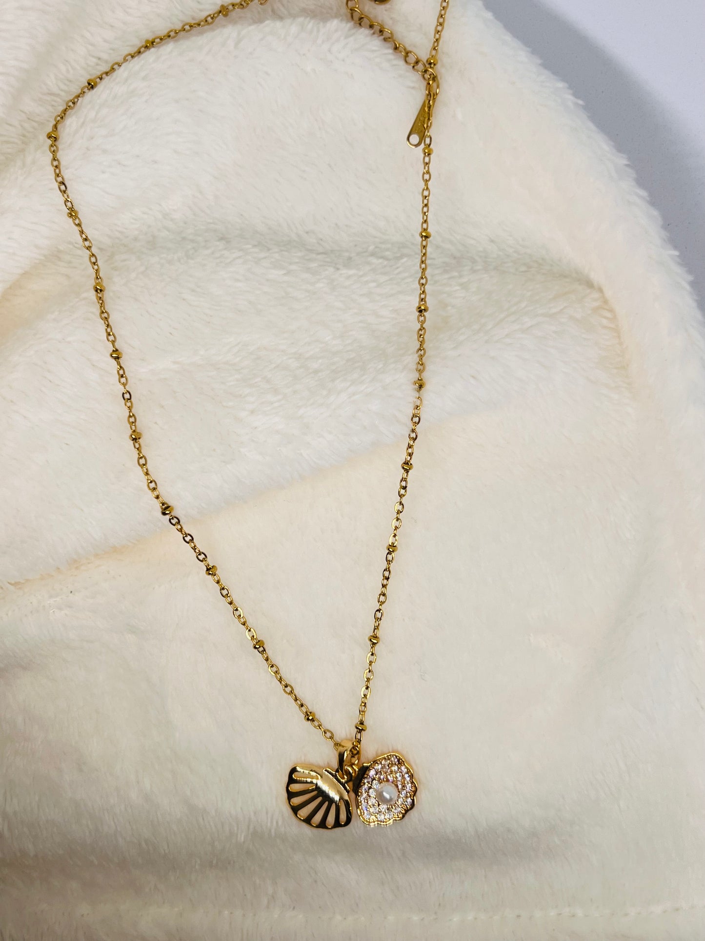 Beach Simple Style Inlay Starfish Shell Fish Tail Artificial Pearls Zircon Pendant Necklace