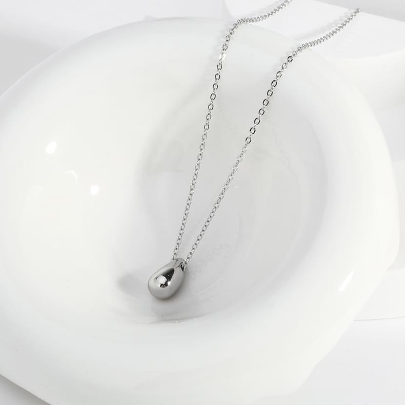 Water Drop Pendant Necklace