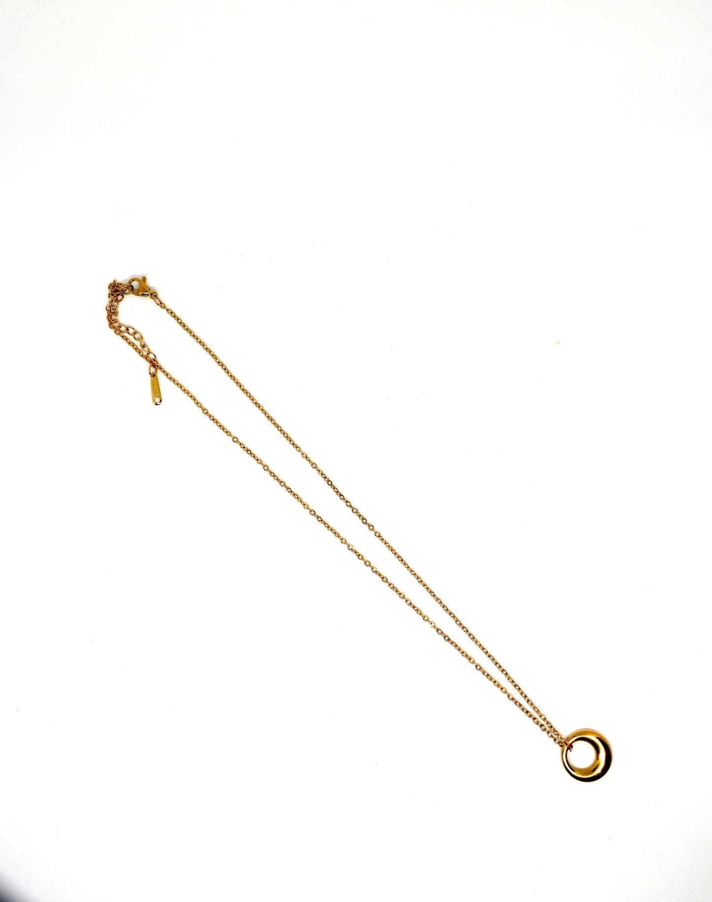 Loop Pendant Necklace