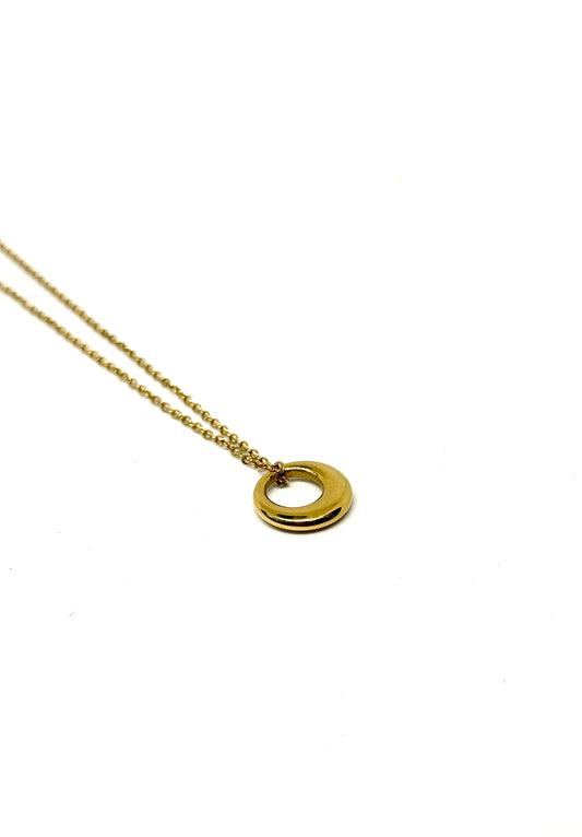 Loop Pendant Necklace