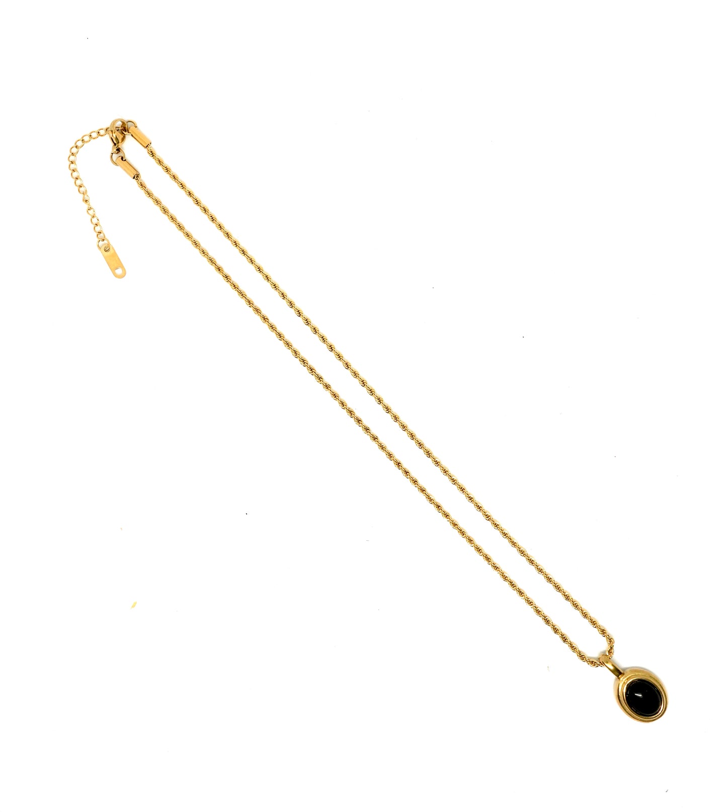 Twisted chain black pendant necklace