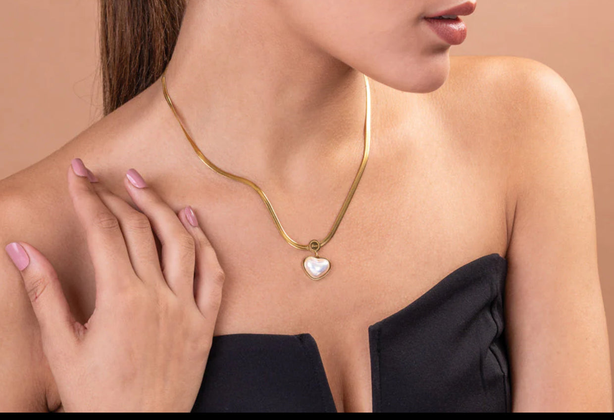 Snake Chain Love Pearl Necklace